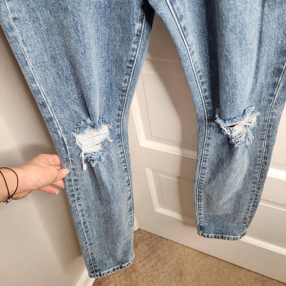 NEW We Wore What The Danielle Jeans High Rise Straight 27 - Picture 11 of 14